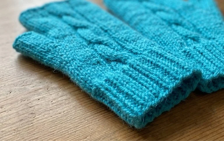 Fancy Fingerless Gloves Free Knitting Pattern - Knitting Pattern